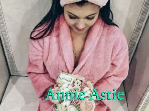 Annie_Astie