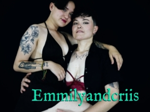 Emmilyandcriis