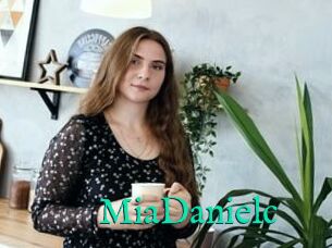 MiaDanielc