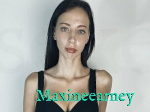 Maxineearney