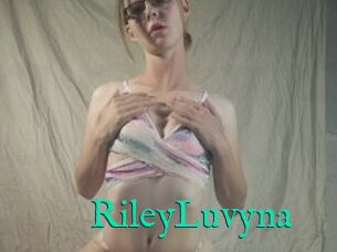 RileyLuvyna