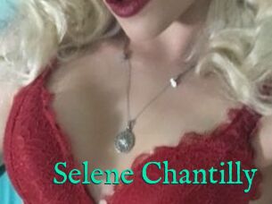 Selene_Chantilly