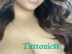 Titttonic88