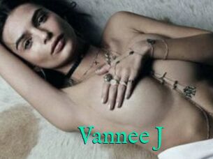Vannee_J