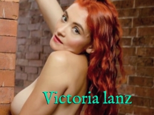 Victoria_lanz